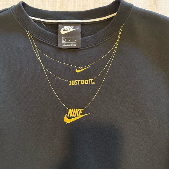 Nike Necklace Crewneck - Picture 2 of 5
